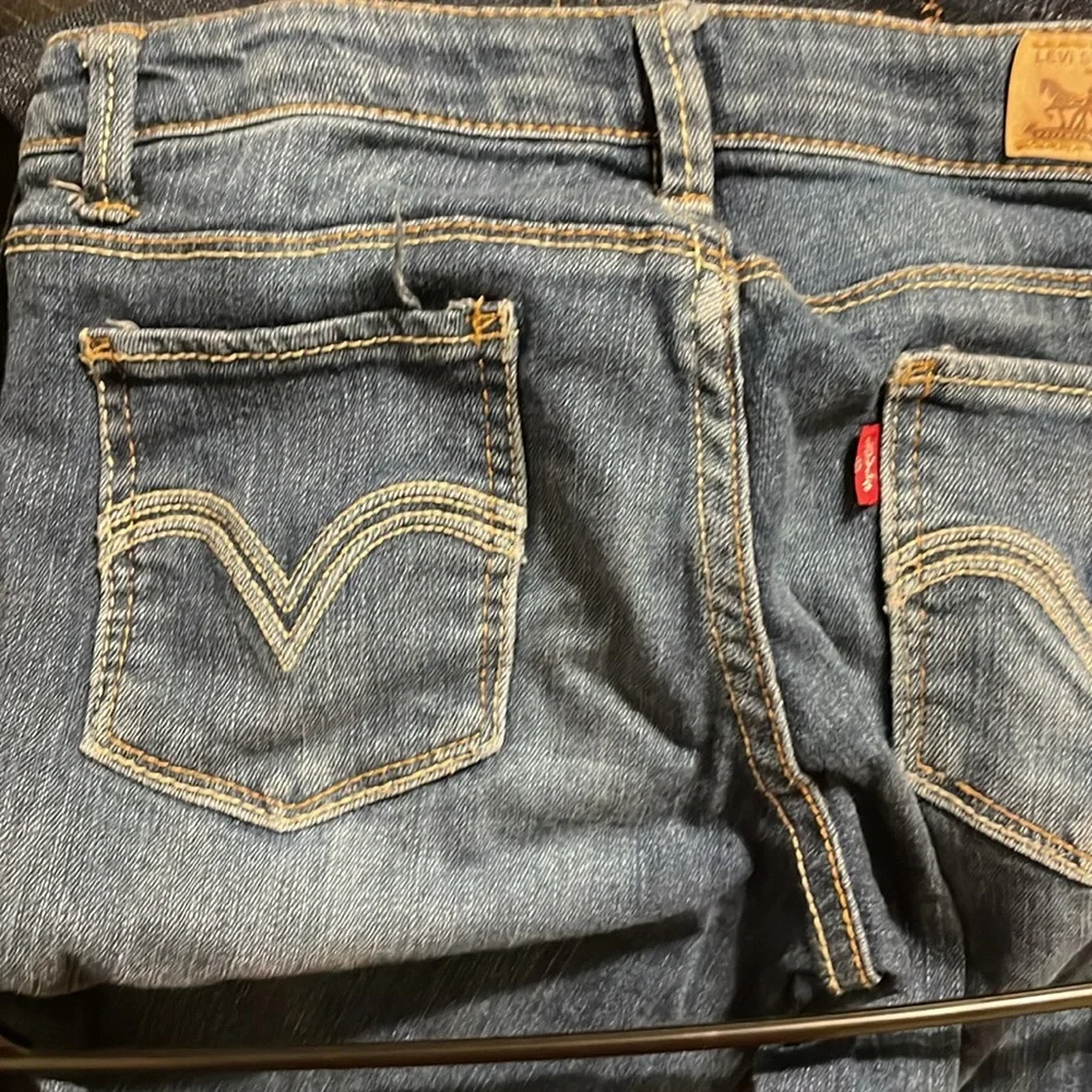 Levi’s - Picture 4 of 6